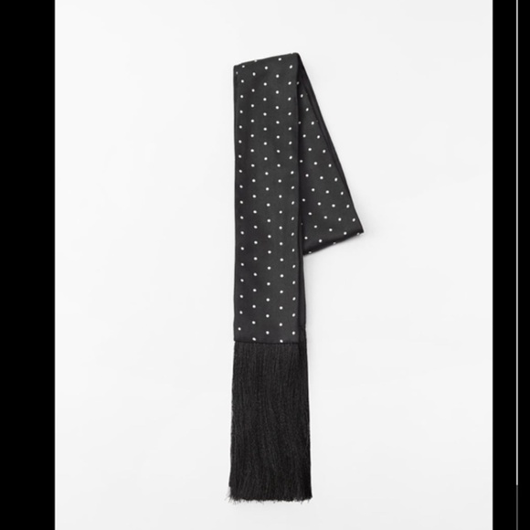 FRINGED PRINTED SCARF - Picture 1 of 2
